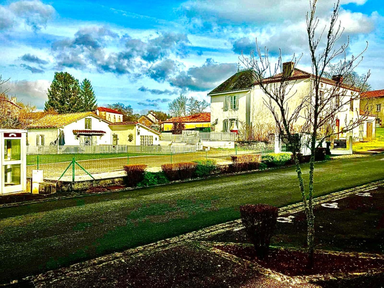 Gite Des Lavandes Oradour-Fanais Exterior photo